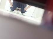 偷拍女同事