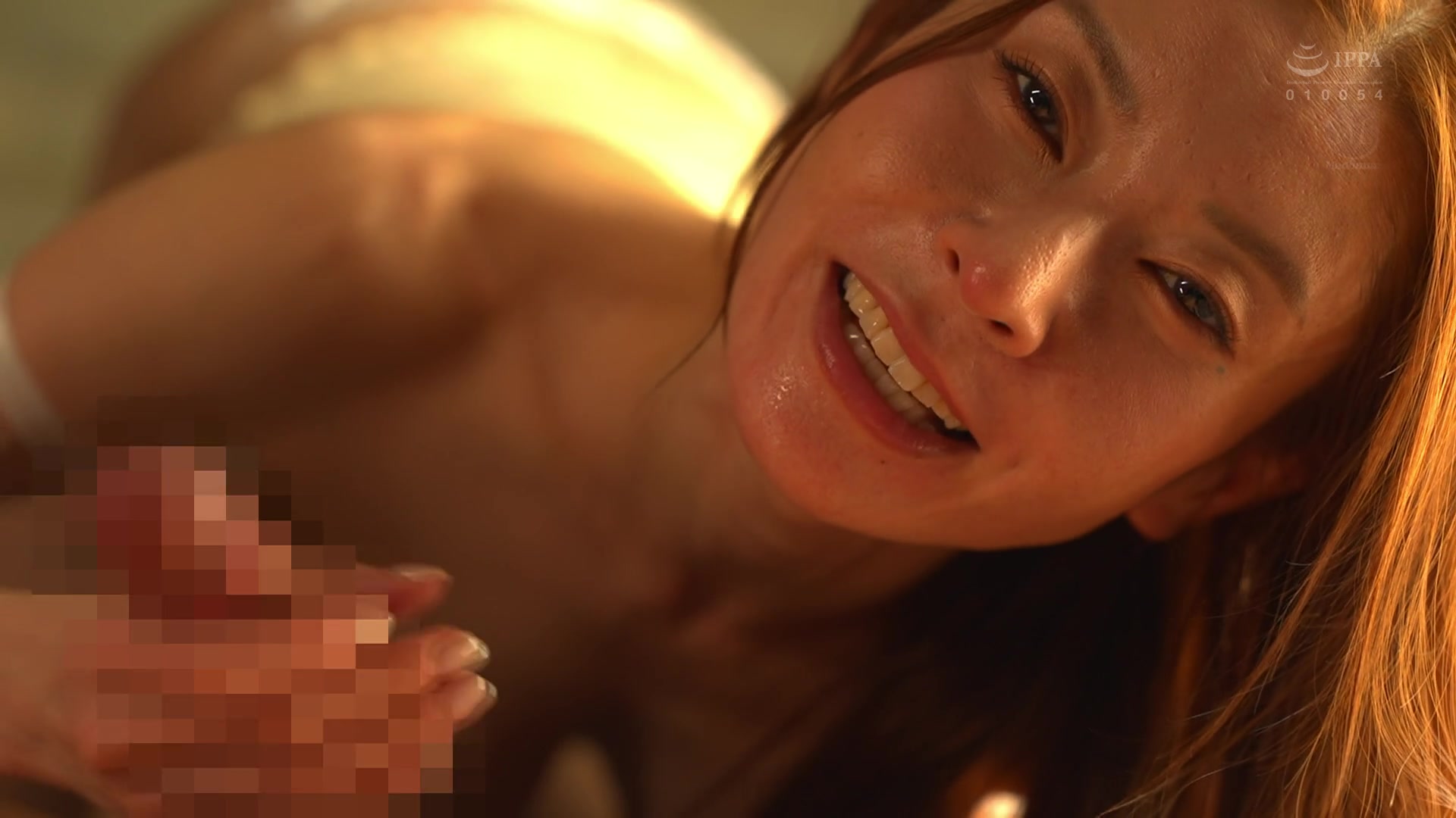ROE-543 『門限17時』の彼女とデートをした後は‘彼女の母親’と ≪彼女の妹≫作りの中出しSEXをしています―。 葵百合香 - 1of5